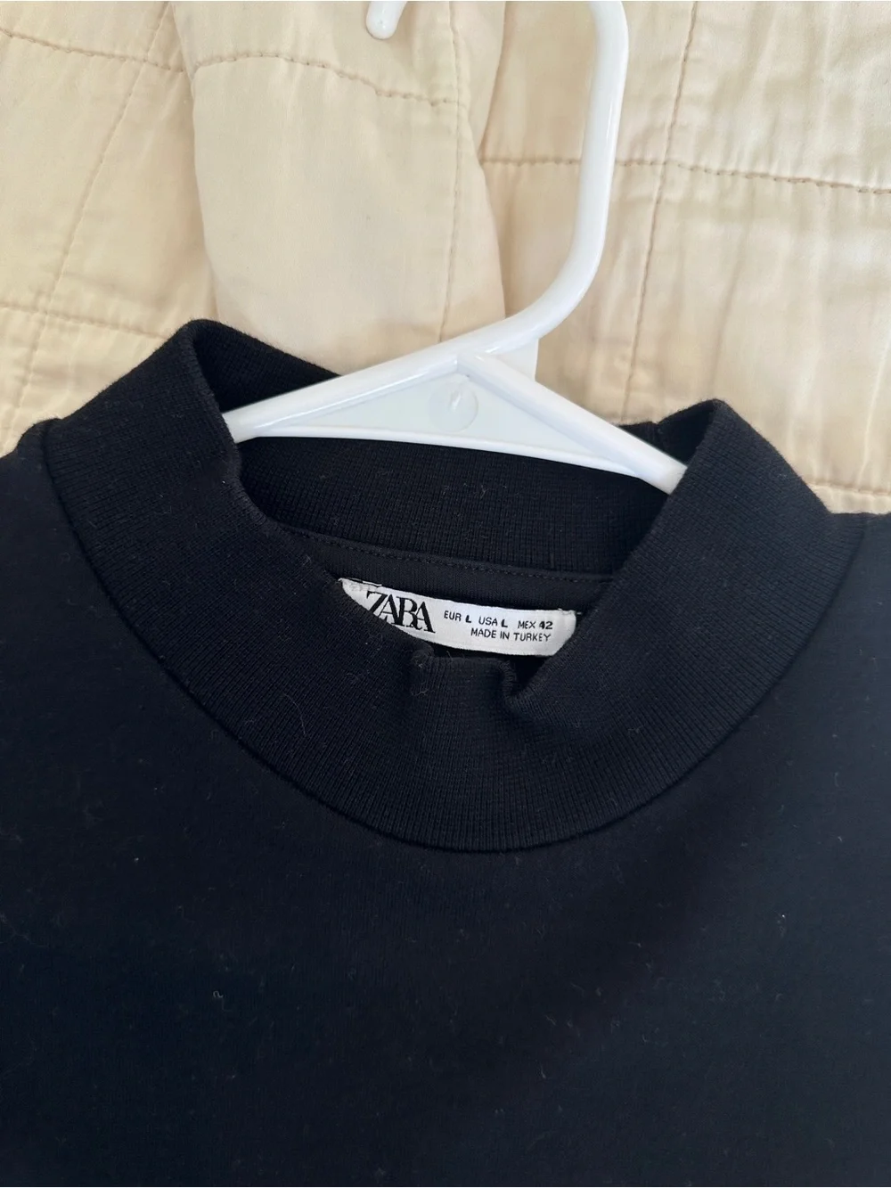 Zara Black Crewneck Sweater — Minimal Pullover